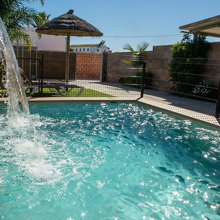 Villa Nueva Cascada - Casa Rustica "Tu Casa En Conil" โกนิล เด ลาฟรอนเตรา ภายนอก รูปภาพ