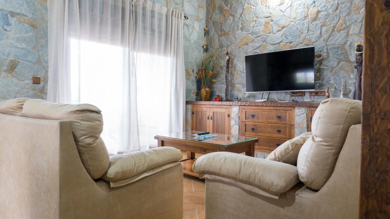 Villa Nueva Cascada - Casa Rustica "Tu Casa En Conil" โกนิล เด ลาฟรอนเตรา ภายนอก รูปภาพ