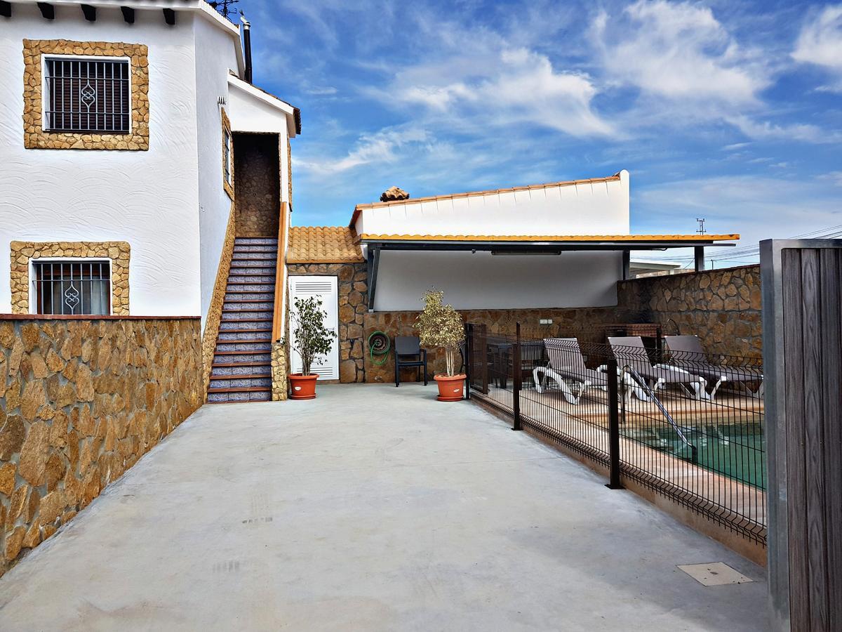 Villa Nueva Cascada - Casa Rustica "Tu Casa En Conil" โกนิล เด ลาฟรอนเตรา ภายนอก รูปภาพ