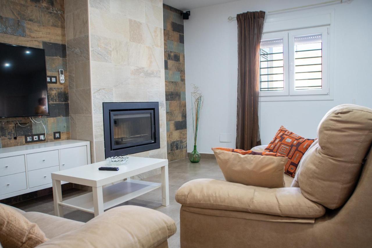 Villa Nueva Cascada - Casa Rustica "Tu Casa En Conil" โกนิล เด ลาฟรอนเตรา ภายนอก รูปภาพ
