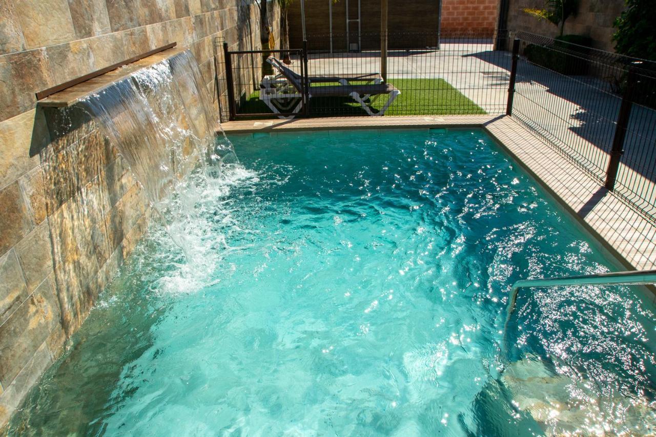 Villa Nueva Cascada - Casa Rustica "Tu Casa En Conil" โกนิล เด ลาฟรอนเตรา ภายนอก รูปภาพ
