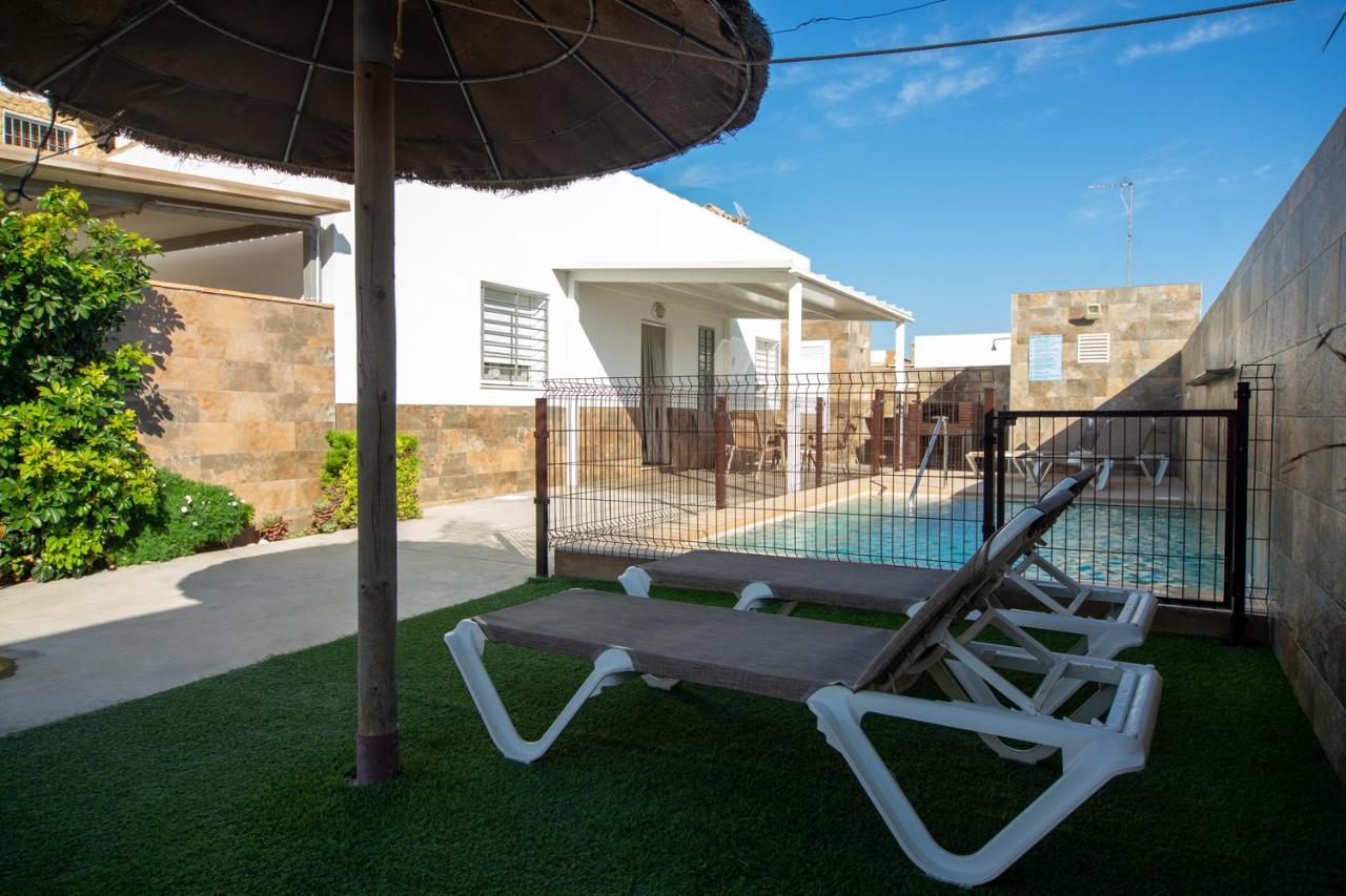 Villa Nueva Cascada - Casa Rustica "Tu Casa En Conil" โกนิล เด ลาฟรอนเตรา ภายนอก รูปภาพ