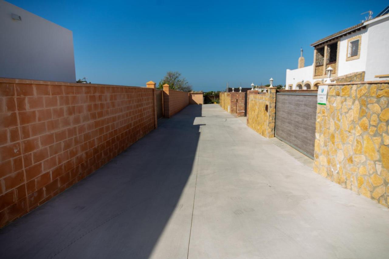 Villa Nueva Cascada - Casa Rustica "Tu Casa En Conil" โกนิล เด ลาฟรอนเตรา ภายนอก รูปภาพ